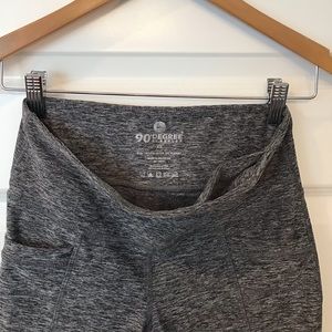 90 Degree by Reflex Grey Capri leggings